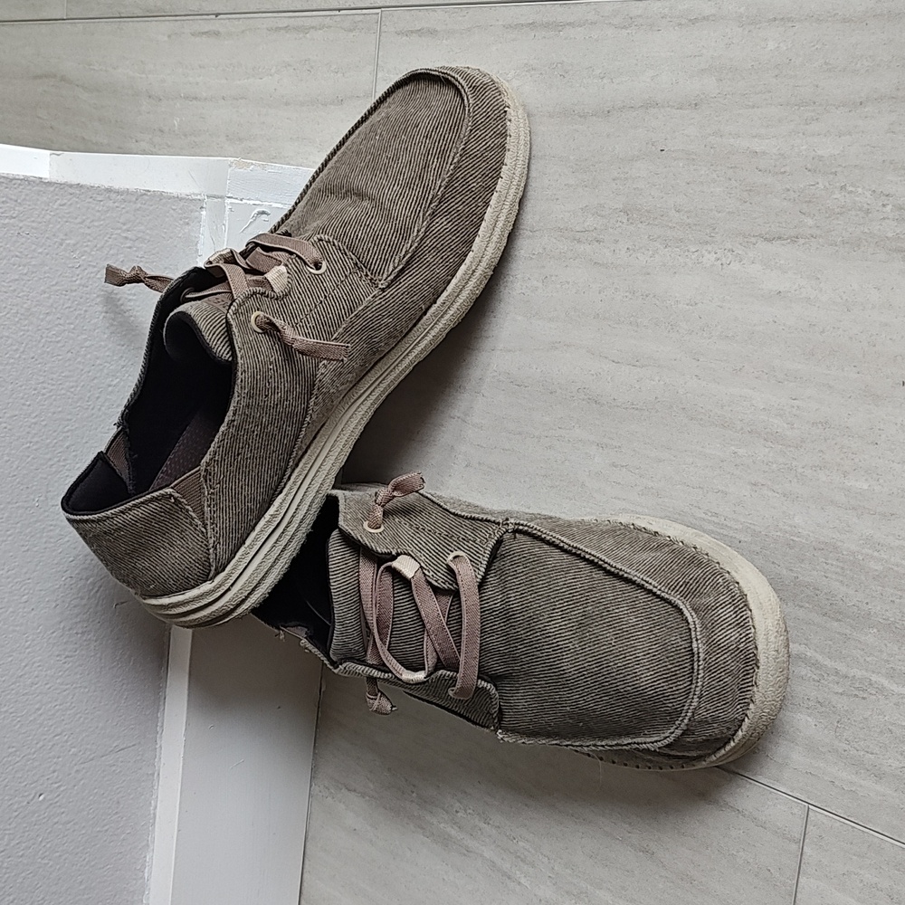 Skechers Men's Tan Boat Shoes Sz 9